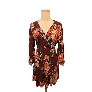 NWT BILLABONG Medium Dress Floral Faux Wrap Crinkled Flare‎ Sleeve Cutout Back